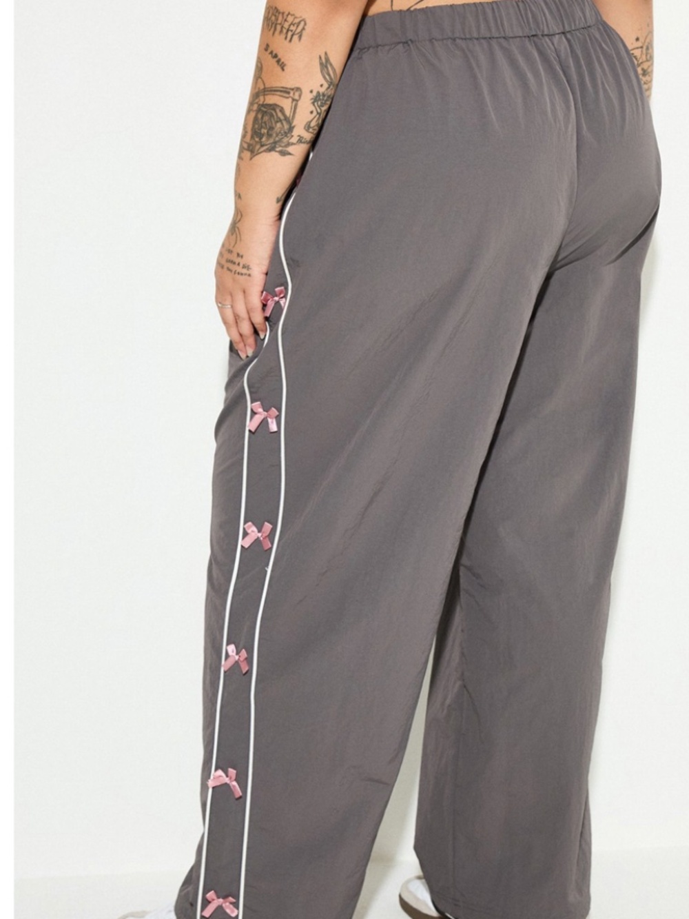 Torrid LoveSick Side-Bows Track Pants size 2 - Picture 3 of 5